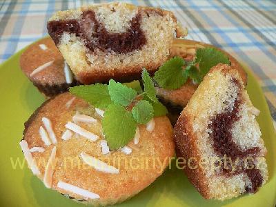 Kefírové muffiny s mandlemi