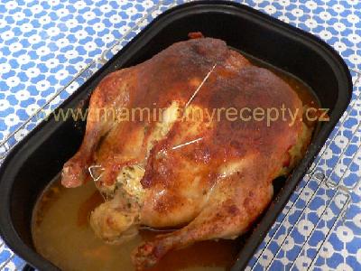 Kuře s mandlovou nádivkou