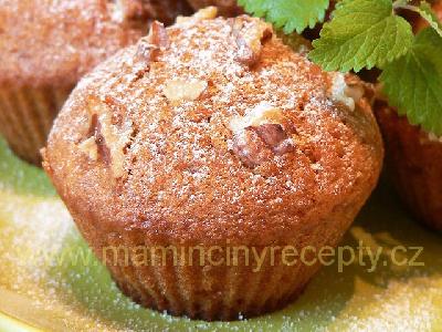 Medové muffiny s ořechy
