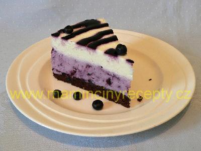 Borůvkový dvoubarevný dort