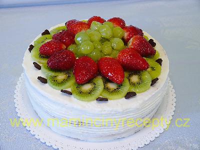 Malý dort s ovocem